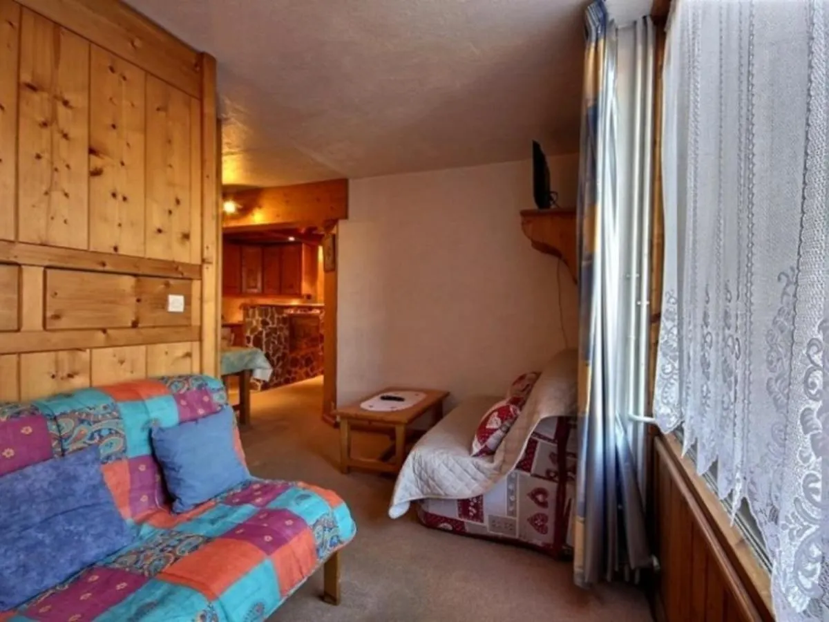 Apartment Appartement 4 Pers Au Pied Des Pistes, Acces Direct Commerces, La Plagne - Fr-1-455-122